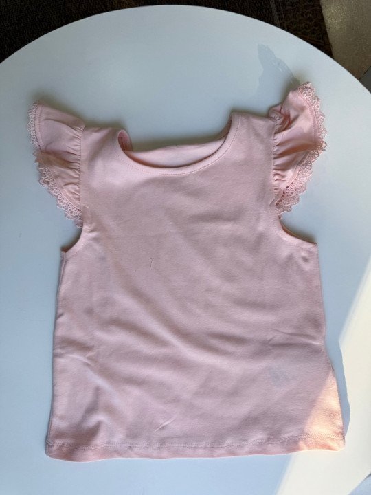 CAMISETA ROSA VOLANTE